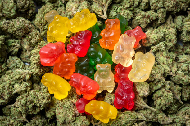 How do the best CBD gummies help with other natural components?